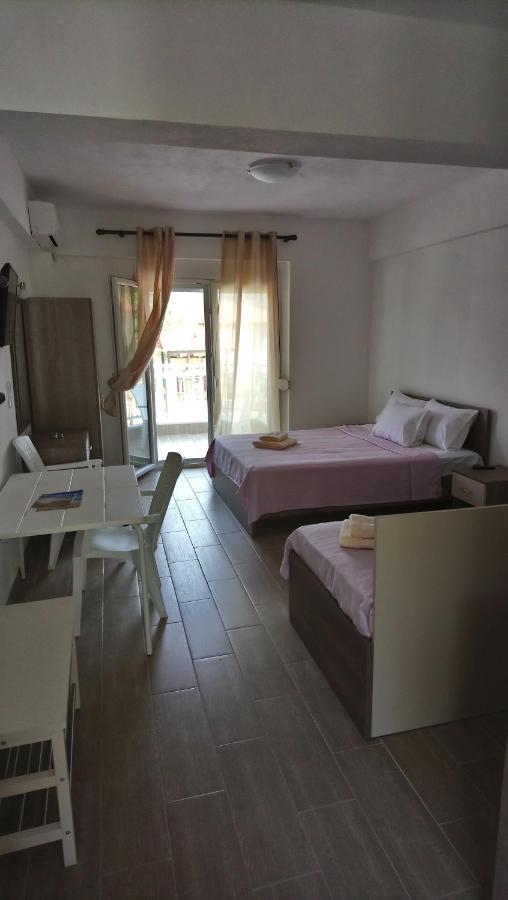 Apartment Sevi Nea Vrasna